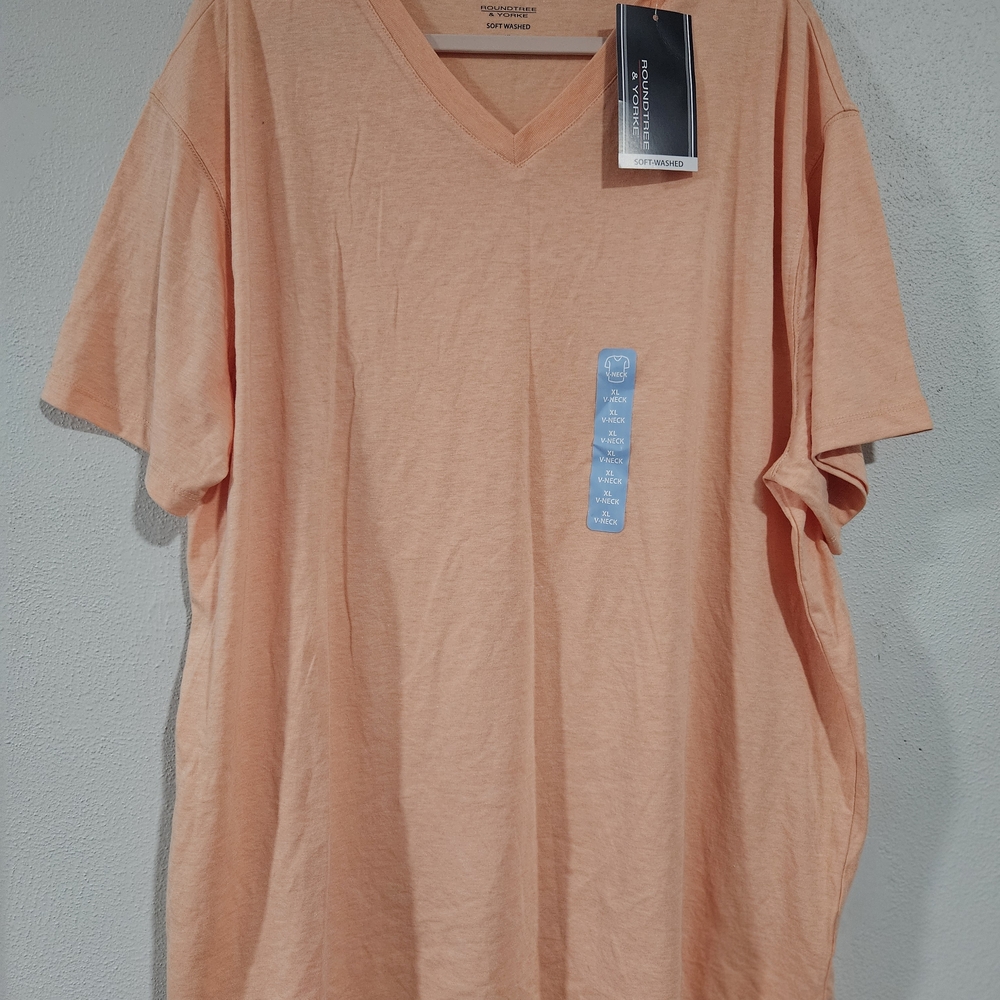 Roundtree & Yorke Soft Peach V-Neck Tee